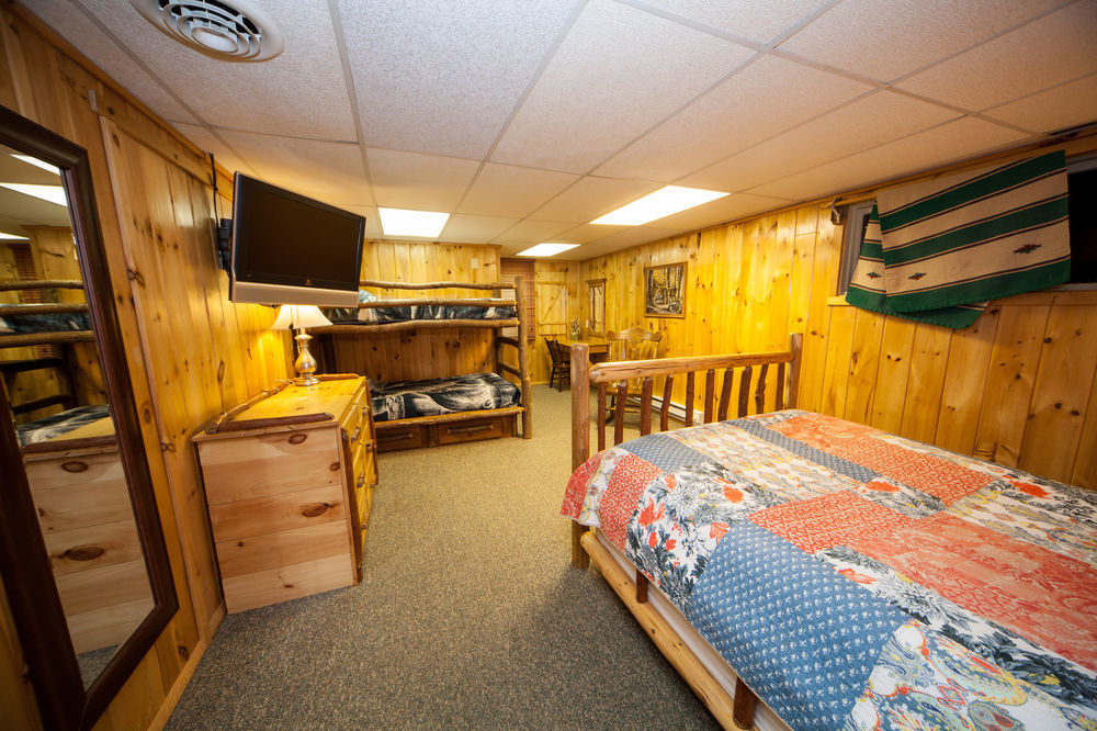Log Cabin Lodge & Suites Jones Mills Exterior foto