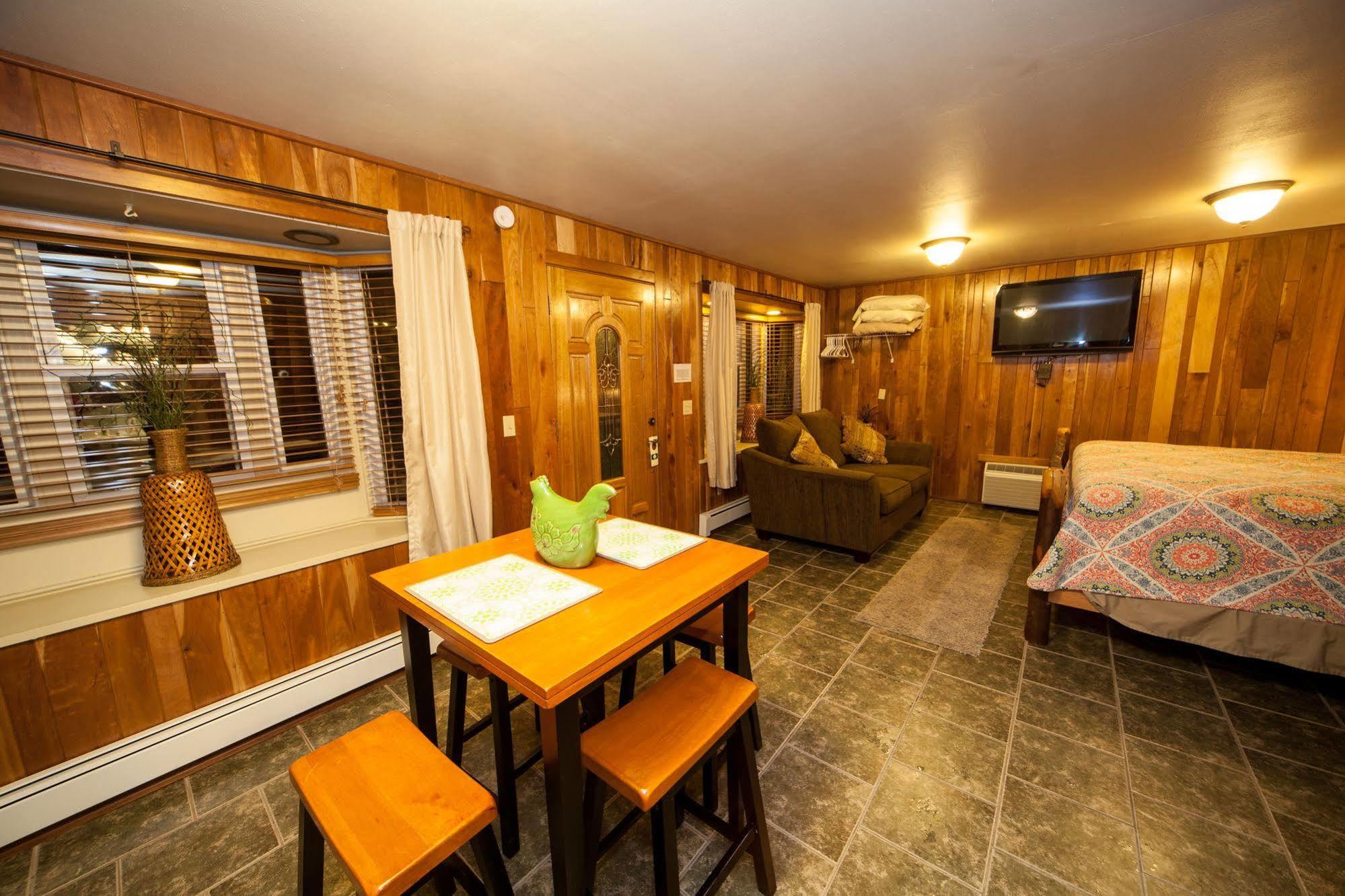Log Cabin Lodge & Suites Jones Mills Exterior foto