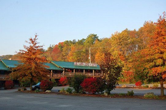 Log Cabin Lodge & Suites Jones Mills Exterior foto